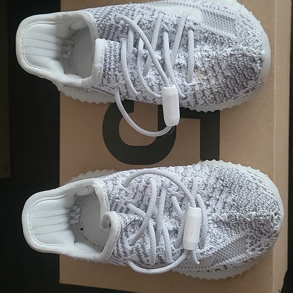 Yeezy size 6
